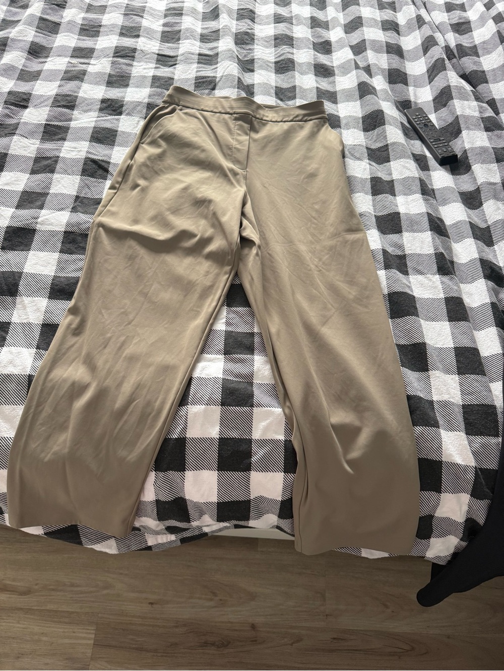 lululemon athletica Straight Leg Pants in Khaki